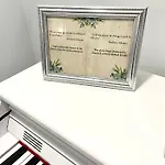 With Piano & Bathtub Am 13 טימישוארה