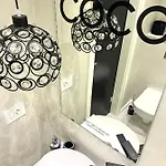 דירה With Piano & Bathtub Am 13 *