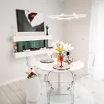 With Piano & Bathtub Am 13 * טימישוארה