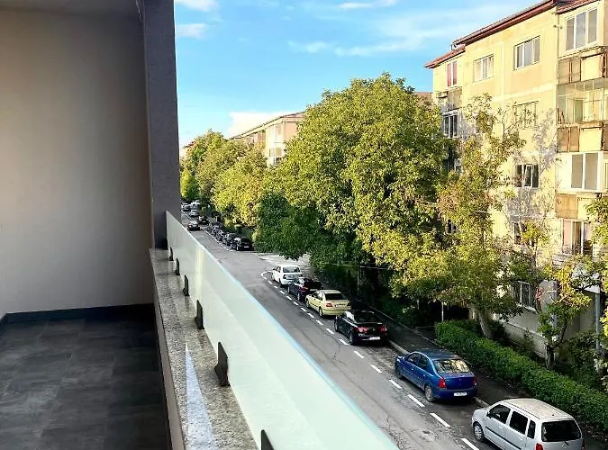 Am 13 With Piano & Bathtub アパート *