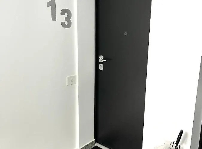 Am 13 With Piano & Bathtub Timişoara