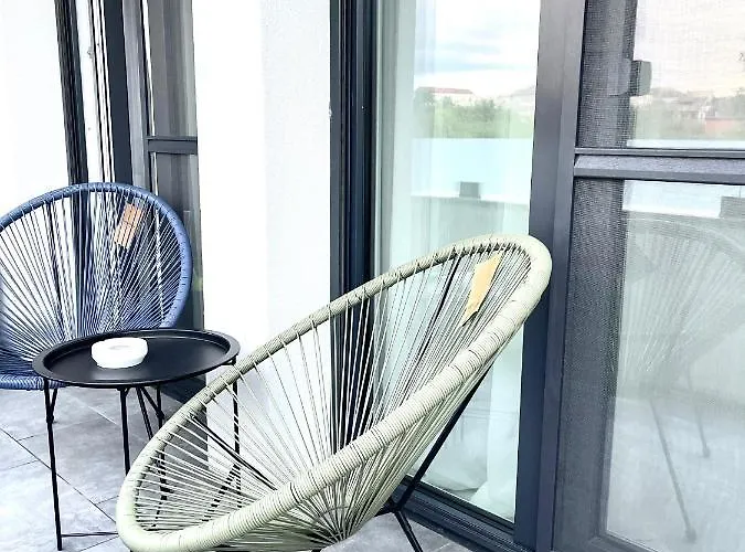 Апартаменти Am 13 With Piano & Bathtub